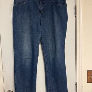 Bandolino Women's Straight Leg Jeans in Classic Blue